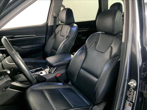 Certified 2024 Kia Telluride S w/ S Sunroof Package AWD/4WD image 22