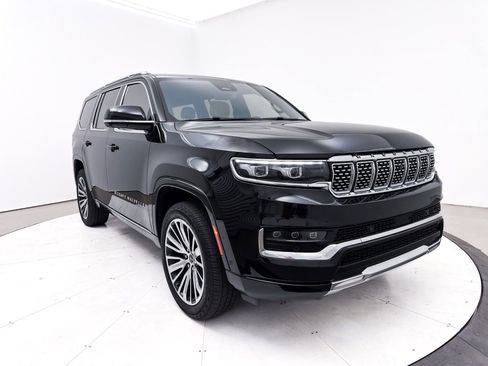 Used 2022 Jeep Grand Wagoneer Series III w/ Flexible Seating Group image 15