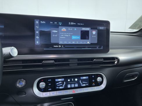 Used 2023 Genesis GV60 Performance image 18