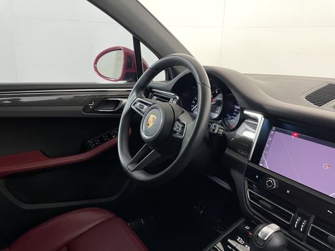 Certified 2024 Porsche Macan GTS image 12