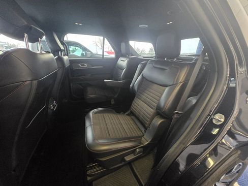 Used 2025 Ford Explorer ST-Line image 22