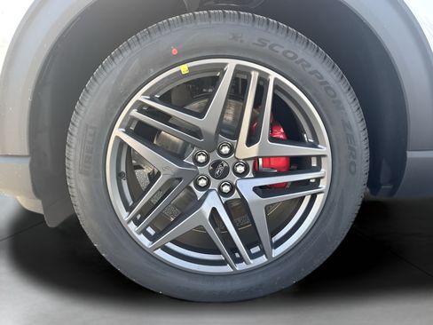 New 2026 Ford Explorer ST-Line w/ ST-Line Street Pack AWD/4WD image 19