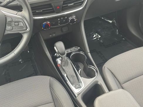 Used 2025 Buick Encore GX Preferred image 40