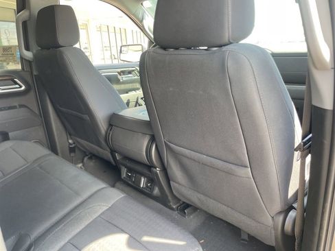 Used 2023 Chevrolet Silverado 1500 LT image 23