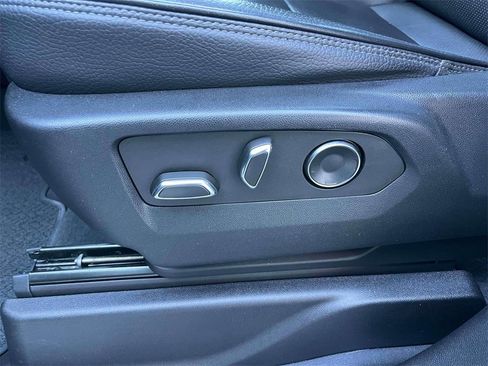 Used 2021 GMC Yukon Denali image 30