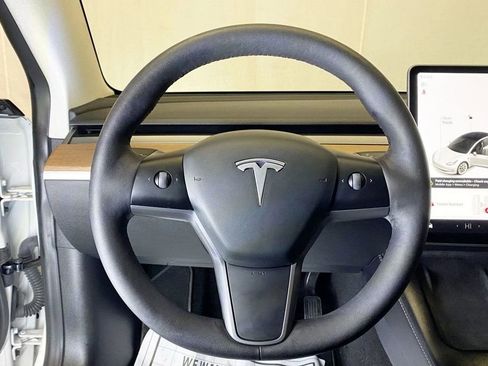 Used 2021 Tesla Model 3 Long Range image 5