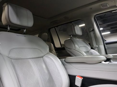 Used 2023 Jeep Grand Wagoneer Series II w/ Premium Group II image 31