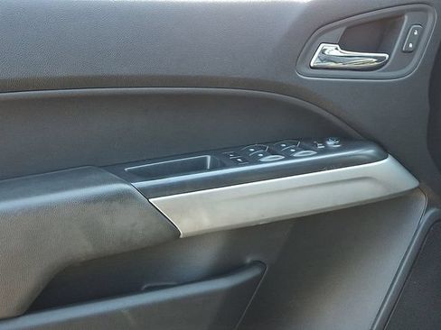 Used 2018 Chevrolet Colorado ZR2 AWD/4WD image 22