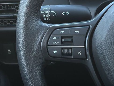 New 2027 Honda HR-V LX image 17