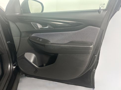 Used 2024 Chevrolet TrailBlazer LS image 31