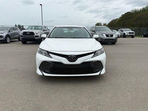 Used 2018 Toyota Camry LE FWD image 2
