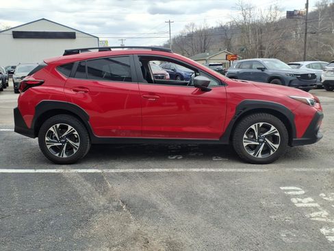 Certified 2024 Subaru Crosstrek 2.0i Premium w/ Crosstrek Mirror Package image 3