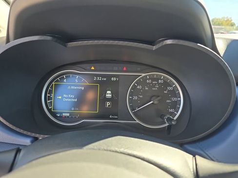 New 2025 Nissan Versa SV w/ Trunk Package image 16