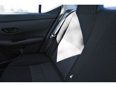 Used 2025 Nissan Sentra SV FWD image 11