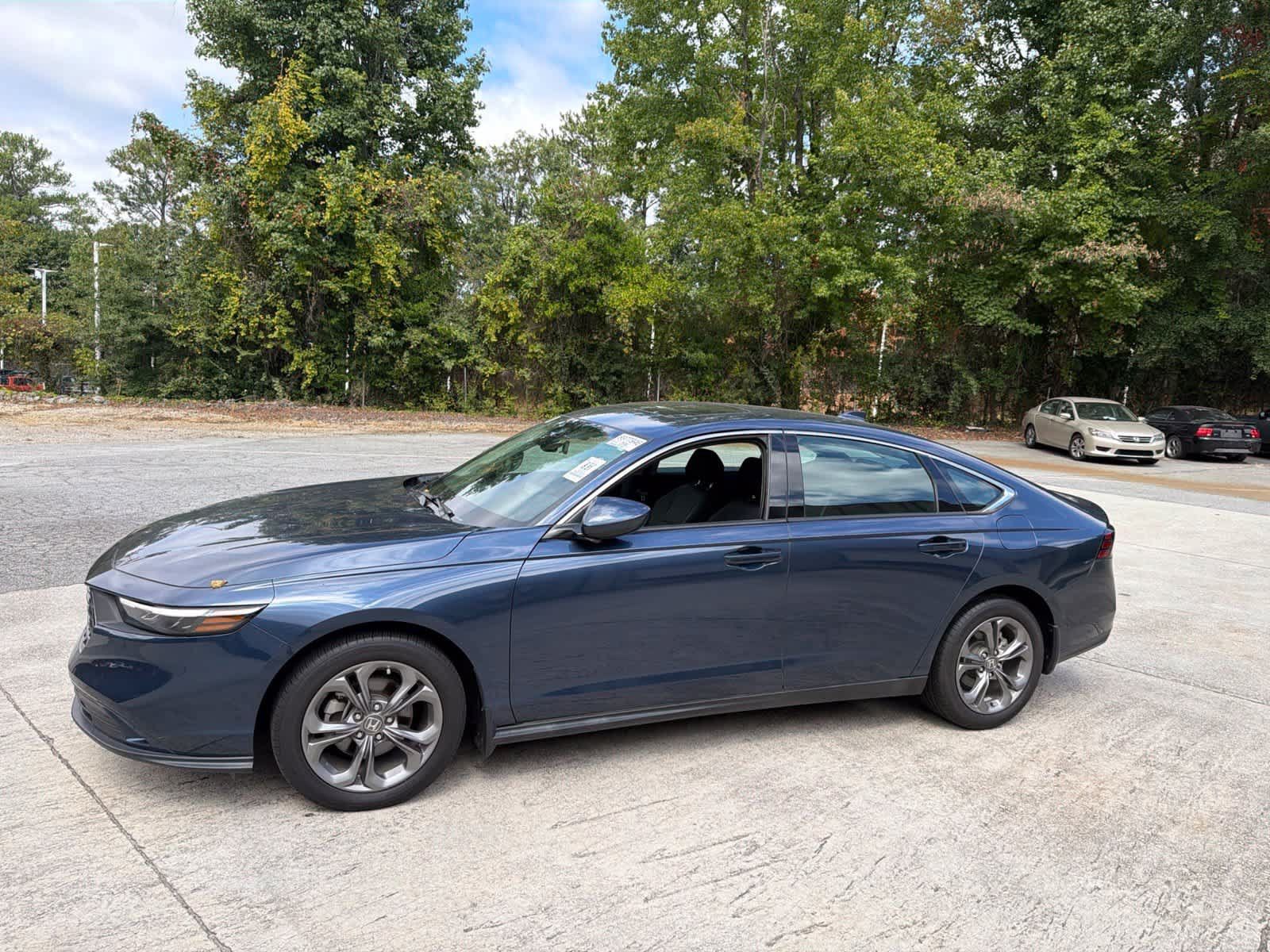 Used 2023 Honda Accord EX image 6