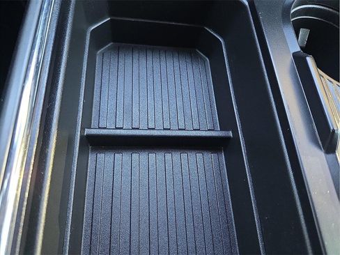 Used 2018 Ford F250 XLT w/ XLT Value Package image 16