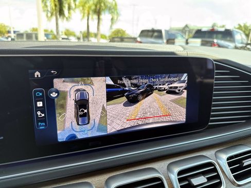 Certified 2025 Mercedes-Benz GLS 450 4MATIC image 26