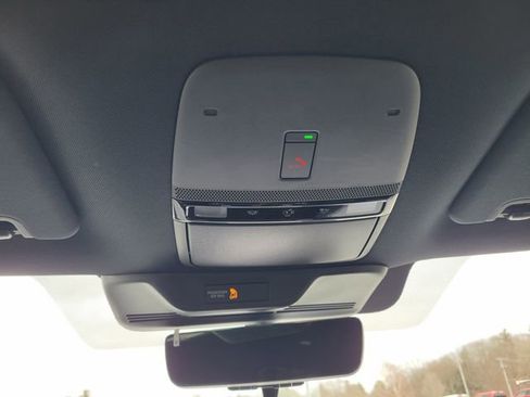 New 2025 Nissan Armada PRO-4X image 32