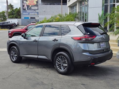 Used 2024 Nissan Rogue S FWD image 5