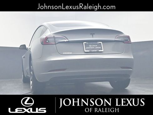 Used 2020 Tesla Model 3 Standard Range Plus image 18