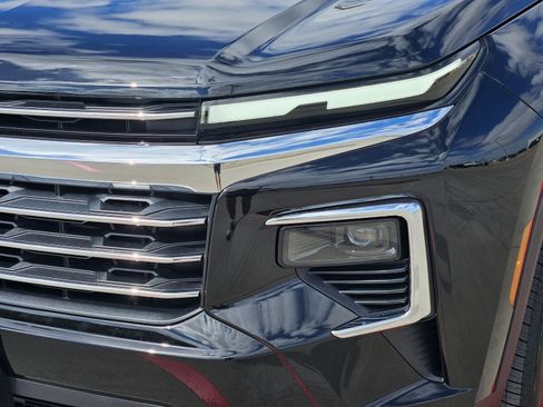 New 2026 Chevrolet Traverse LT FWD image 11
