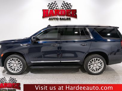 Used 2024 GMC Yukon SLT w/ SLT Luxury Package