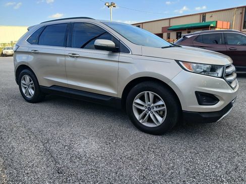 Used 2018 Ford Edge SEL w/ Equipment Group 201A FWD image 3