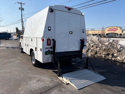 Used 2019 Ford F350 XL w/ XL Value Package image 2