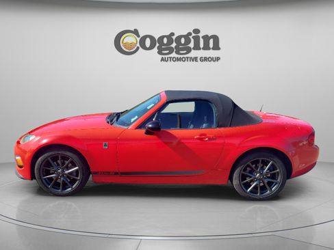 Used 2014 MAZDA MX-5 Miata Club image 3