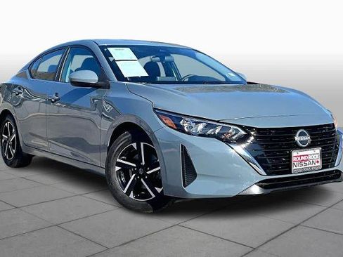 Certified 2024 Nissan Sentra SV image 3