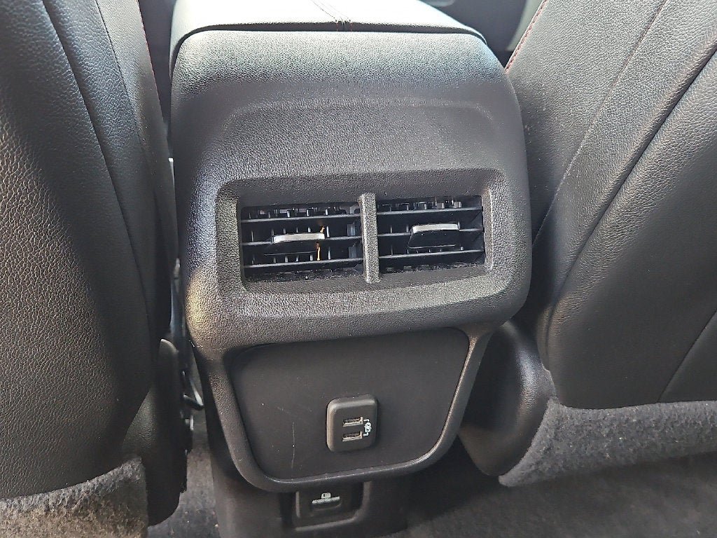 Used 2023 Chevrolet Equinox RS FWD image 19