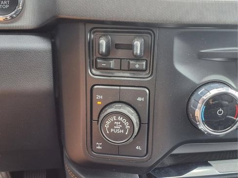 Used 2023 Ford F350 Platinum w/ Tremor Off-Road Package AWD/4WD image 11
