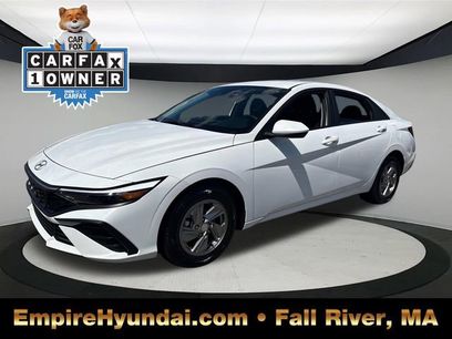 Used 2025 Hyundai Elantra SE
