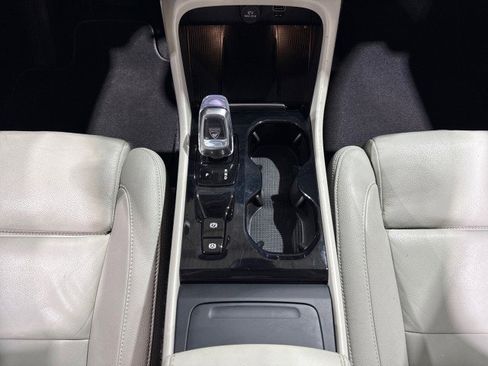 Used 2020 Volvo XC40 T4 Inscription image 73