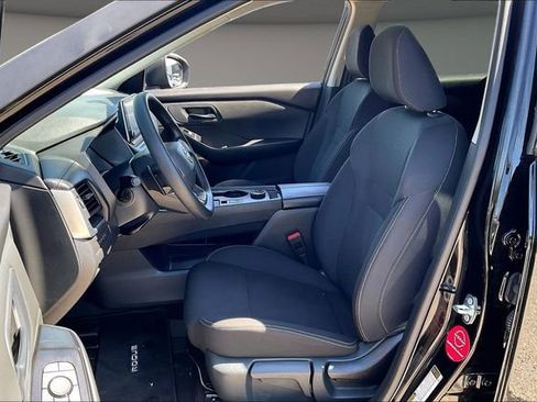 Certified 2026 Nissan Rogue S AWD/4WD image 23