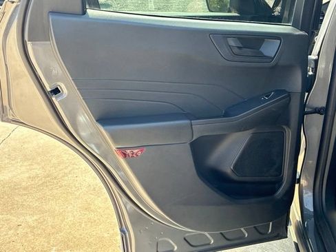 Used 2022 Ford Escape SE AWD/4WD image 32