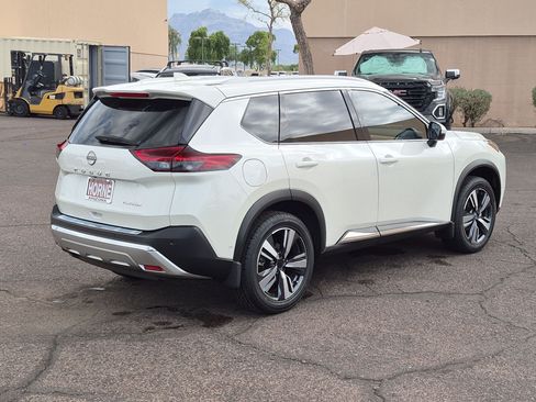 Used 2022 Nissan Rogue Platinum w/ Head-Up Display Package FWD image 5