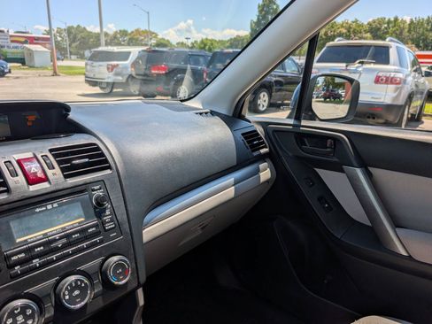 Used 2015 Subaru Forester 2.5i Premium w/ All-Weather Package AWD/4WD image 27