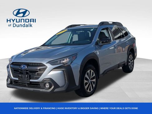 Used 2024 Subaru Outback Premium image 1