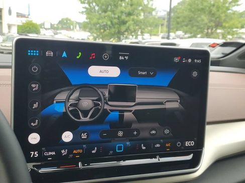 Certified 2025 Volkswagen ID.4 Pro RWD image 20