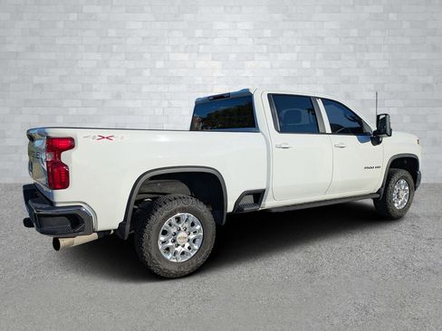 Used 2022 Chevrolet Silverado 3500 LT w/ Convenience Package image 5
