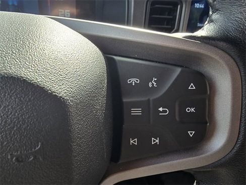 Used 2024 Ford Bronco Badlands image 33