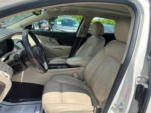 Used 2014 Buick LaCrosse Leather w/ Driver Confidence Package FWD image 10