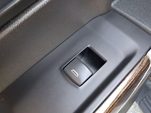Used 2019 GMC Sierra 1500 Elevation AWD/4WD image 17