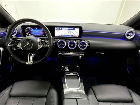 Used 2024 Mercedes-Benz CLA 250 image 2