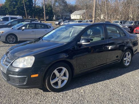 Used 2010 Volkswagen Jetta Limited Edition image 10