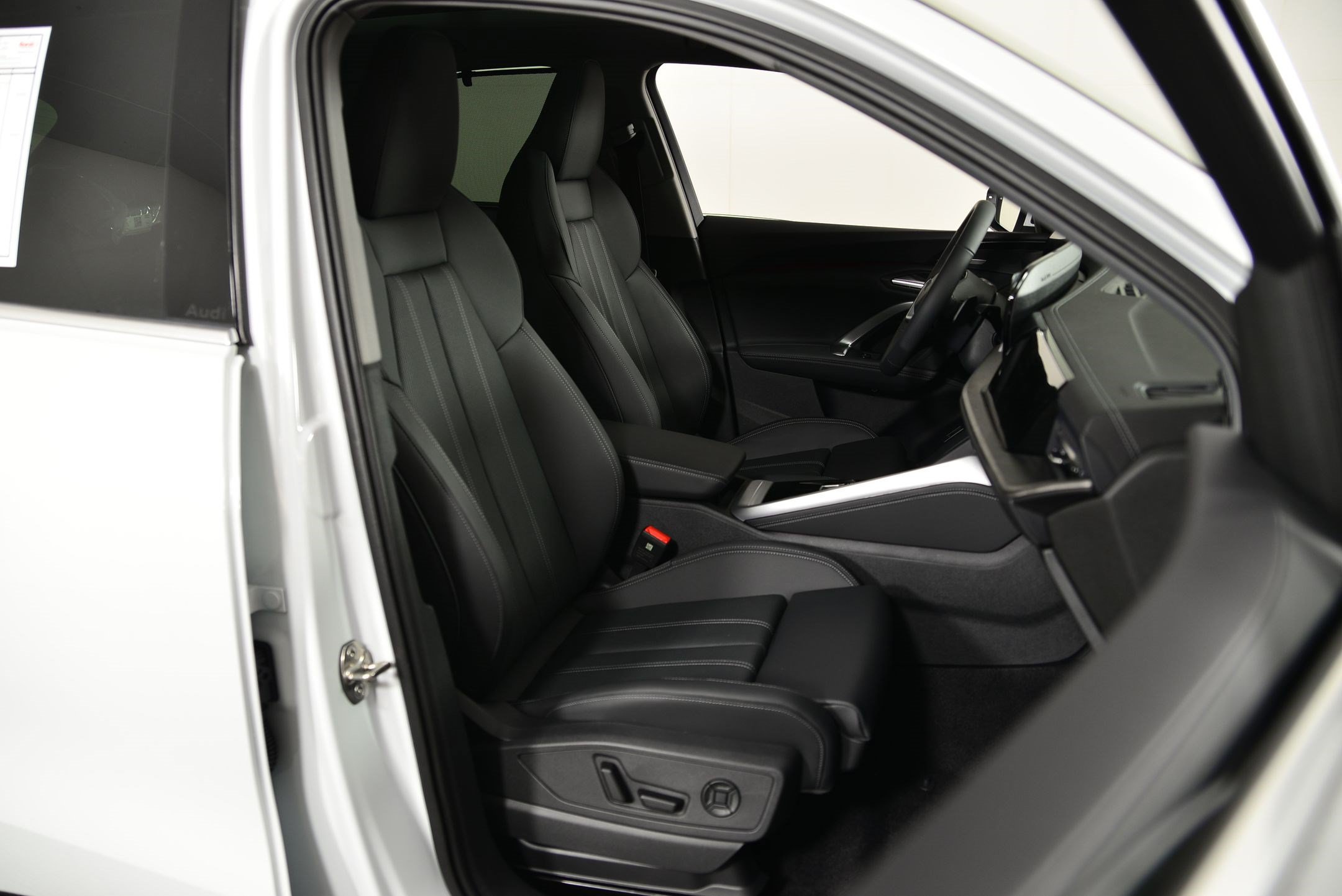 New 2025 Audi Q5 Premium Plus AWD/4WD image 15