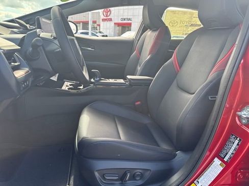 New 2026 Toyota Prius Plug-In Hybrid image 15