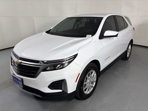 Used 2024 Chevrolet Equinox LT FWD image 4