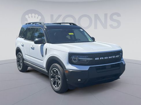 New 2025 Ford Bronco Sport Outer Banks AWD/4WD image 2